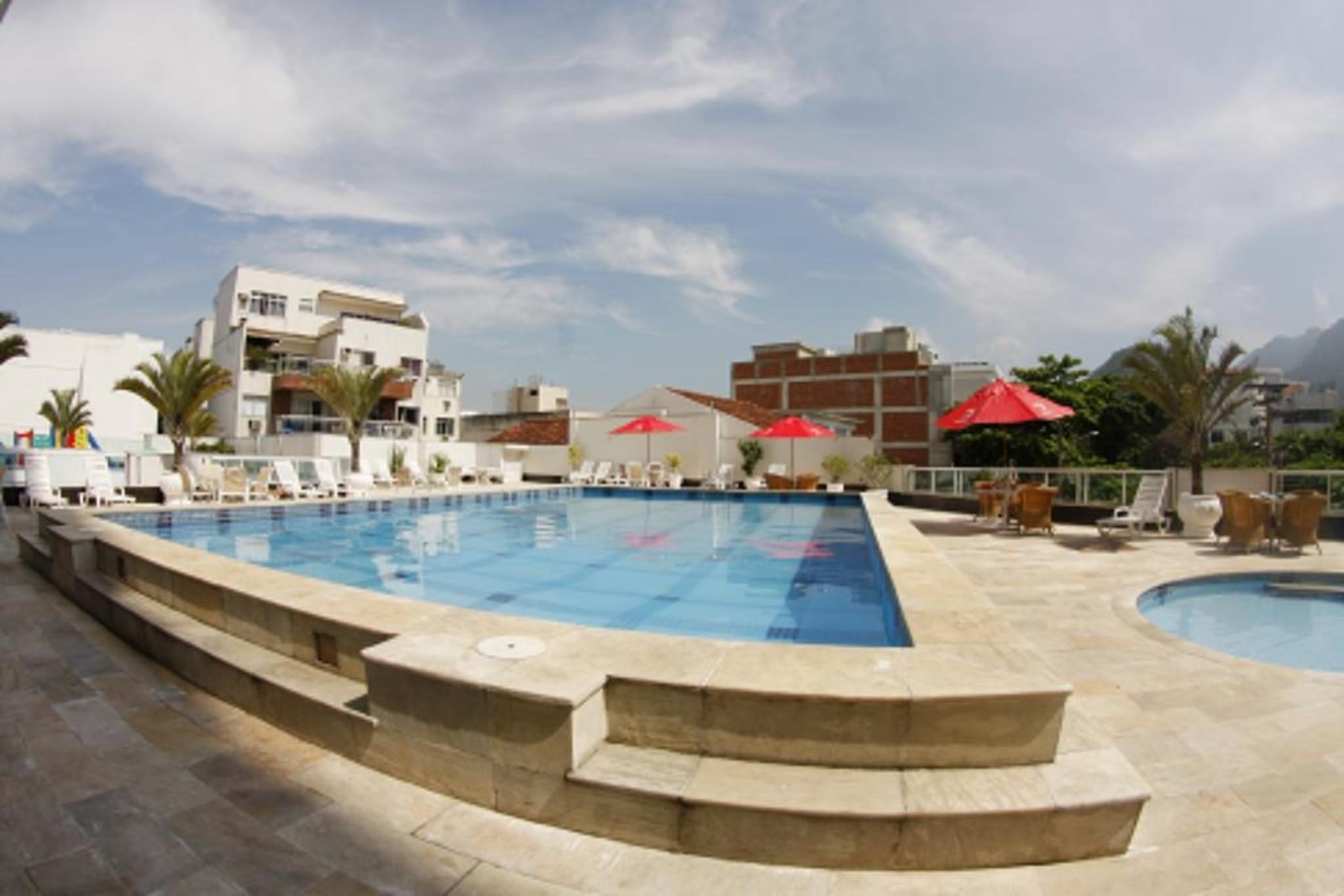 Royalty Barra Hotel
